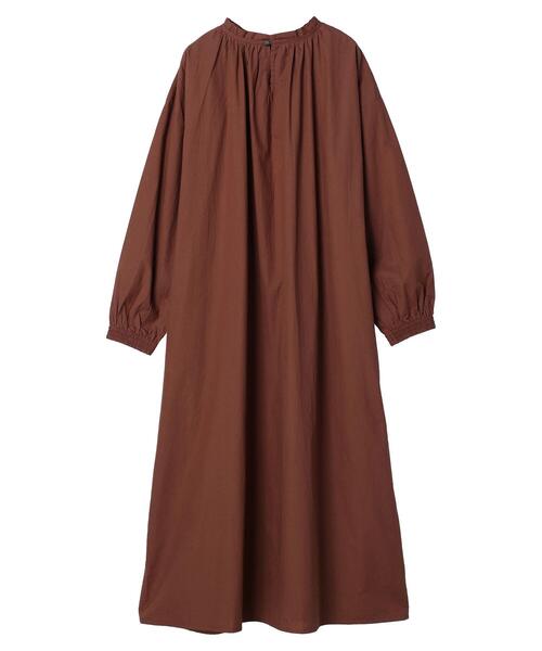 CRAFT STANDARD BOUTIQUE(クラフトスタンダードブティック)の「ハイネックシャーリングワンピース *◆(ワンピース・レディース・チャコールグレー/ブラウン/オフホワイト・FREE)」の16枚目の写真