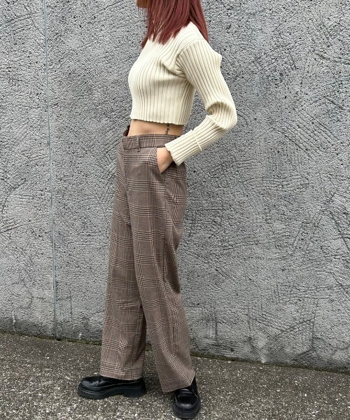 FIG&VIPER（フィグアンドバイパー）の「ボトルネックショート丈リブニット（ニット/セーター・レディース・ホワイト/ブラック/ブラウン/ダークブルー・FREE）」の11枚目の写真