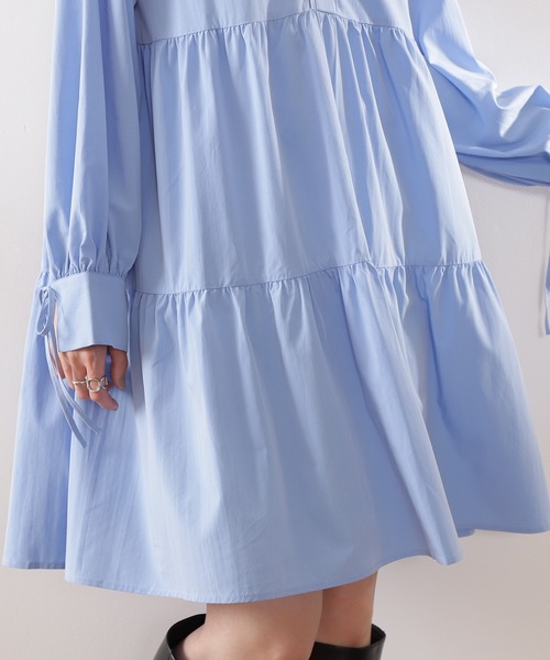 N.（N. Natural Beauty Basic）（エヌエヌナチュラルビューティーベーシック）の「◆フリルネックミニワンピース（ワンピース・レディース・オフホワイト/ブルー・MEDIUM）」の4枚目の写真