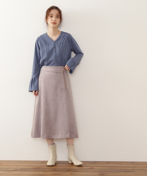 N.（N. Natural Beauty Basic）（エヌエヌナチュラルビューティーベーシック）の「◆ダブルフリルＶネックブラウス（シャツ/ブラウス・レディース・ナチュラル/ブルー/イエロー/ネイビー・MEDIUM）」の7枚目の写真