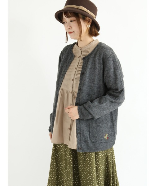 Samansa Mos2（サマンサ モスモス）の「【フランスウール】花刺繍入りクルーネックカーディガン（カーディガン/ボレロ・レディース・ベージュ/オレンジ/ブルー/グリーン/ボルドー/チャコール・ﾌﾘ-）」の10枚目の写真