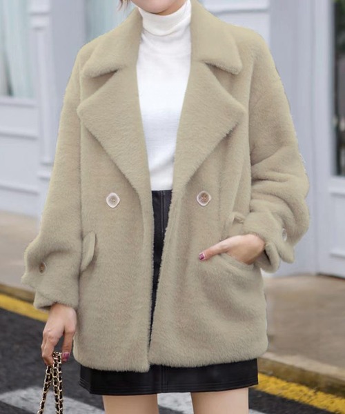 DAY CLOSET（デイ クローゼット）の「レディース ビッグカラーオーバーサイズエコファーピーコート（ピーコート・レディース・ピンク/ブルー/クリーム/グレイッシュベージュ・S/L/M）」の3枚目の写真