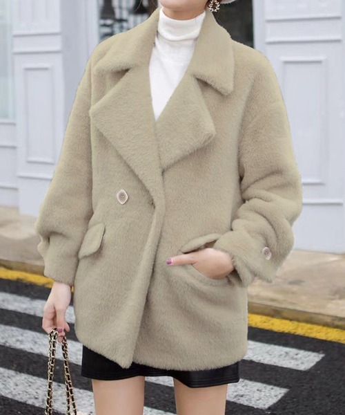 DAY CLOSET（デイ クローゼット）の「レディース ビッグカラーオーバーサイズエコファーピーコート（ピーコート・レディース・ピンク/ブルー/クリーム/グレイッシュベージュ・S/L/M）」の11枚目の写真