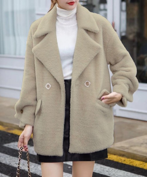 DAY CLOSET（デイ クローゼット）の「レディース ビッグカラーオーバーサイズエコファーピーコート（ピーコート・レディース・ピンク/ブルー/クリーム/グレイッシュベージュ・S/L/M）」の12枚目の写真