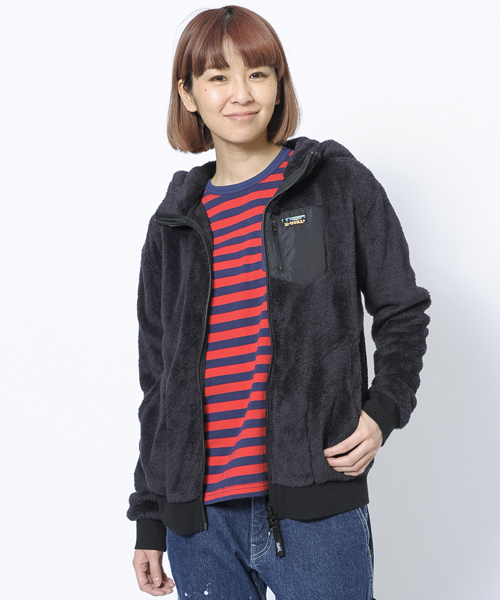 X-girl(エックスガール)の「FLUFFY ZIP UP HOODIE(その他アウター・レディース・ブラック/ベージュ/グリーン/ネイビー・1/2)」の2枚目の写真
