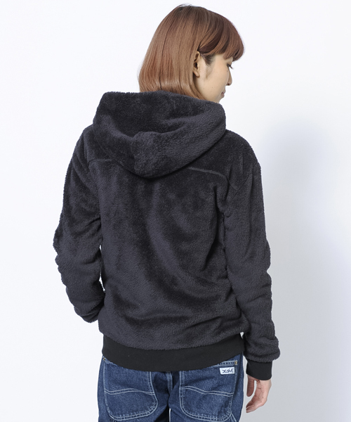 X-girl(エックスガール)の「FLUFFY ZIP UP HOODIE(その他アウター・レディース・ブラック/ベージュ/グリーン/ネイビー・1/2)」の7枚目の写真
