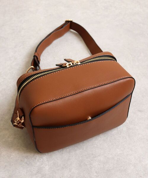 MAJESTIC LEGON（マジェスティックレゴン）の「ワイドベルトショルダーバッグ（ショルダーバッグ・レディース・アイボリー/ブラウン/グリーン・FREE）」の9枚目の写真