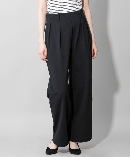 Munich（ミューニック）の「PBT裏毛タックパンツ（スラックス・レディース・ブラック/ピンク/ベージュ系・S/M/XS）」の4枚目の写真