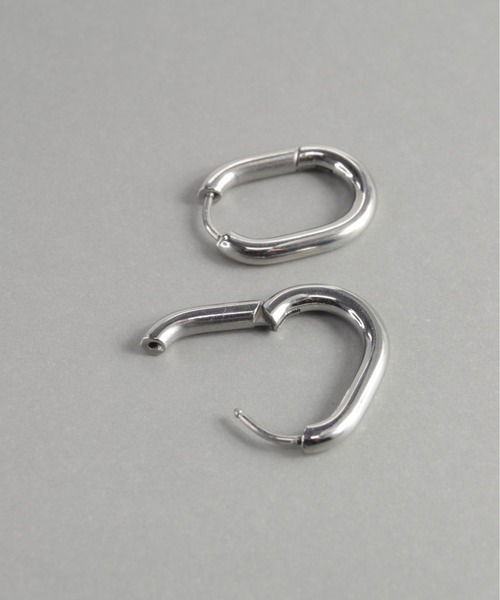 ieLS(イエルズ)の「金属アレルギー対応 「ieLS」 ステンレス クロッシング オーバル フープピアス(ピアス(両耳用)・メンズ・ゴールド/シルバー・ONE SIZE)」の8枚目の写真