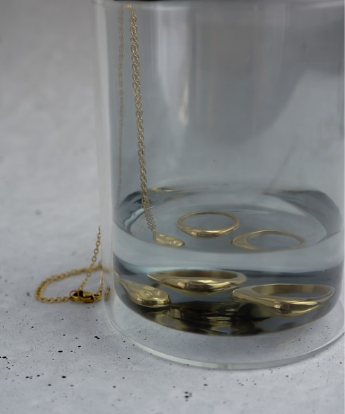 ieLS(イエルズ)の「金属アレルギー対応 「ieLS」 ステンレス クロッシング オーバル フープピアス(ピアス(両耳用)・メンズ・ゴールド/シルバー・ONE SIZE)」の12枚目の写真
