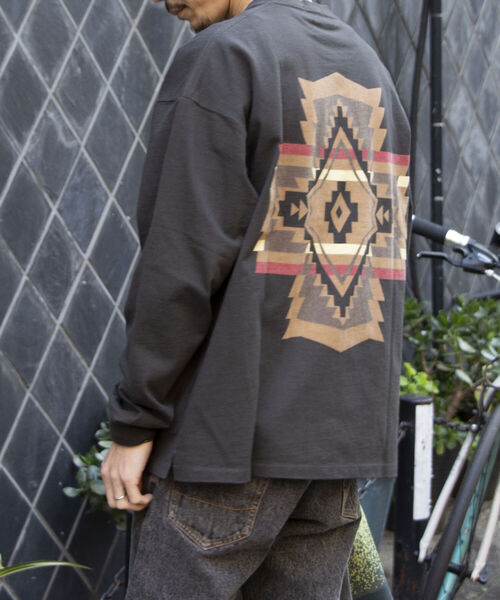 PENDLETON（ペンドルトン）の「【PENDLETON/ペンドルトン】バックプリント ロングスリーブTシャツ ビッグシルエット（Tシャツ/カットソー・メンズ・ネイビー/ホワイト/チャコールグレー/アッシュグレー/ミント・M/L）」の8枚目の写真