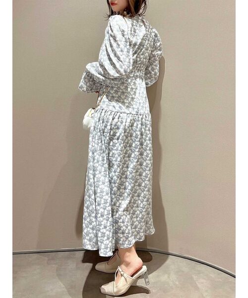 dazzlin（ダズリン）の「ストライプアンティークフラワーワンピース（ワンピース・レディース・アイボリー/ネイビー・FREE）」の13枚目の写真