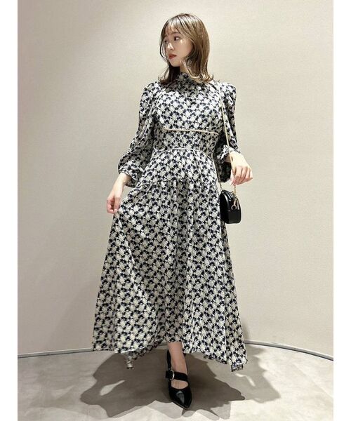 dazzlin（ダズリン）の「ストライプアンティークフラワーワンピース（ワンピース・レディース・アイボリー/ネイビー・FREE）」の21枚目の写真