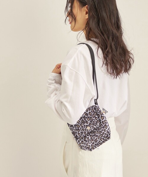 Drifter（ドリフター）の「Drifter:FLAP POUCH ◇（ショルダーバッグ・レディース・ナチュラル/ブラック/パープル・ONE SIZE）」の14枚目の写真