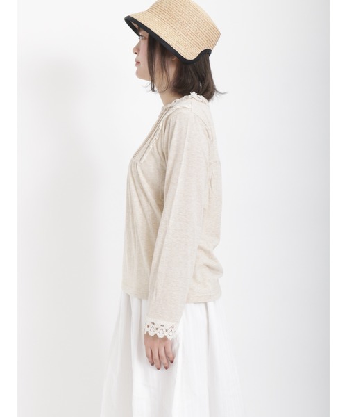 Samansa Mos2(サマンサ モスモス)の「ラウンドネックレースカットソー(Tシャツ/カットソー・レディース・オフホワイト/ベージュ/ブラック・フリ-)」の7枚目の写真