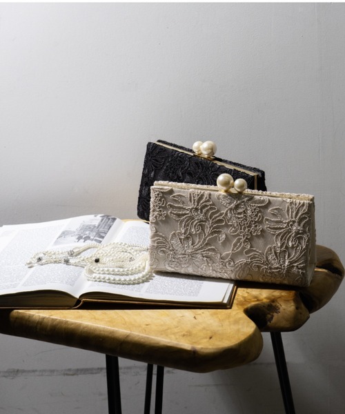 Cupid Heart（キューピッドハート）の「【Cupid Heart】結婚式バッグ　刺繍レースクラッチバッグ（クラッチバッグ・レディース・ブラック/ベージュ・MEDIUM）」の17枚目の写真