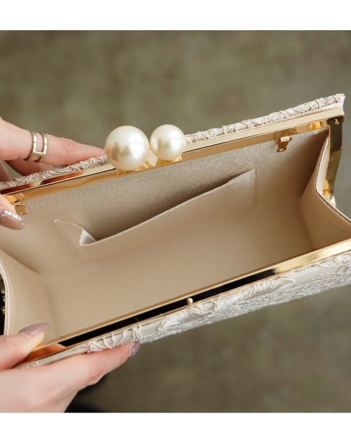 Cupid Heart（キューピッドハート）の「【Cupid Heart】結婚式バッグ　刺繍レースクラッチバッグ（クラッチバッグ・レディース・ブラック/ベージュ・MEDIUM）」の16枚目の写真