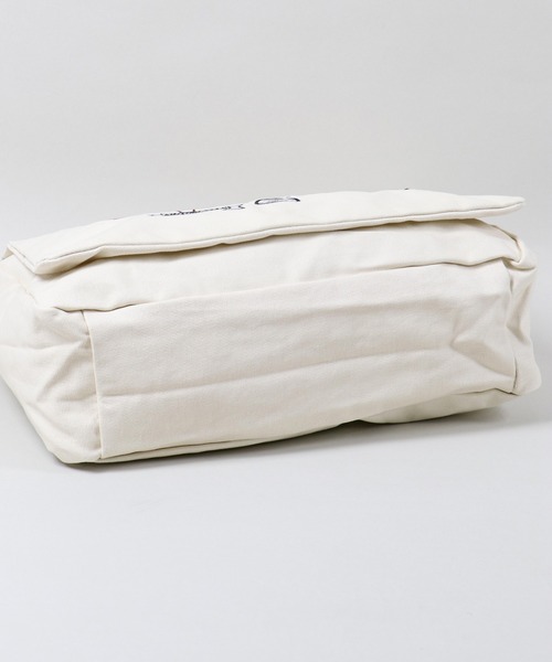 SPINNS（スピンズ）の「ワッペンデザイン コットンフラップショルダーバッグ（ショルダーバッグ・メンズ・ブラック/オフホワイト・ONESIZE）」の17枚目の写真