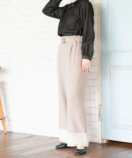 Le temps riche（ルタンリッシュ）の「裾レース使いベルト付きワンタックワイドパンツ　＜Le temps riche＞（その他パンツ・レディース・ベージュ/グレー・S/M/L/LL）」の8枚目の写真