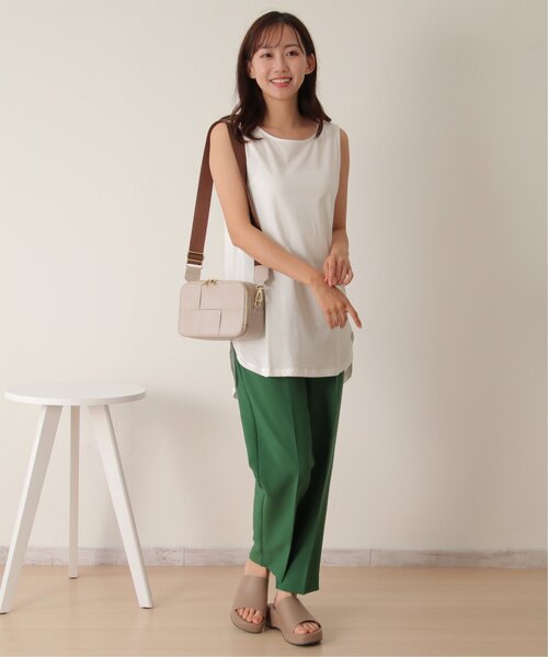 ikka（イッカ）の「【接触冷感／UVカット】コットンUSA裾ラウンドノースリプルオーバー（タンクトップ・レディース・ブラック/オフホワイト/その他2・M/L/S）」の5枚目の写真