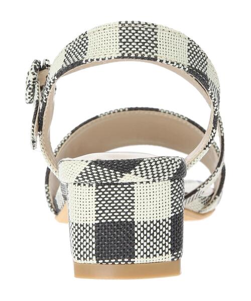 Te chichi TERRASSE(テチチテラス)の「リネンライク斜めストラップサンダル(サンダル・レディース・ベージュ/ブラック/オフホワイト・MEDIUM/LARGE)」の8枚目の写真