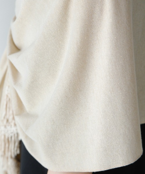 M.deux(エムドゥ)の「パール付きショール(ストール/ショール・レディース・ゴールド・MEDIUM)」の8枚目の写真