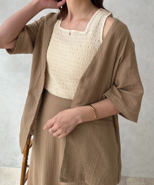 apres jour clair（アプレジュールクレア）の「【apres jour clair】2WAYシャーリングタンクインナー【ZOZOTOWN限定アイテム】（タンクトップ・レディース・ベージュ/アイボリー/ダークブラウン・X-LARGE/フリー）」の4枚目の写真