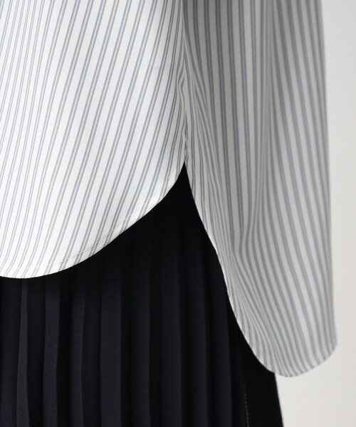 grove（グローブ）の「◆夏にぴったり！イージーケア&ひんやりストライププリントブラウス（シャツ/ブラウス・レディース・ネイビー系2/アイボリー系2/ベージュ系その他6/ブルー系7・02/03/04/01/05）」の18枚目の写真