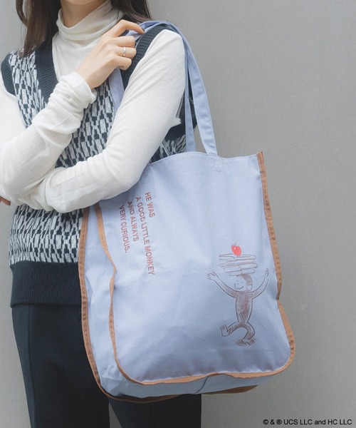 ACCOMMODE(アコモデ)の「【365Curious 】おさるのジョージ COLOR×COLOR トートバッグ(トートバッグ・レディース・アイボリー/ブルー/ピンク・FREE)」の1枚目の写真