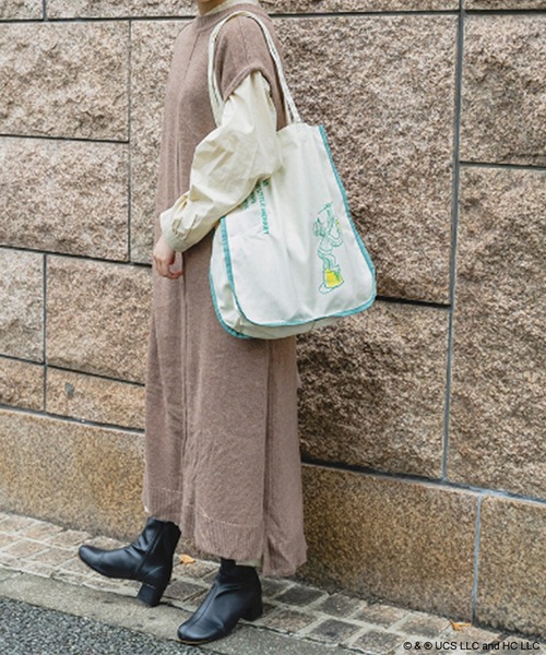 ACCOMMODE(アコモデ)の「【365Curious 】おさるのジョージ COLOR×COLOR トートバッグ(トートバッグ・レディース・アイボリー/ブルー/ピンク・FREE)」の8枚目の写真