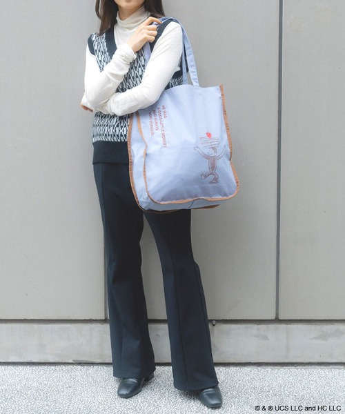 ACCOMMODE(アコモデ)の「【365Curious 】おさるのジョージ COLOR×COLOR トートバッグ(トートバッグ・レディース・アイボリー/ブルー/ピンク・FREE)」の13枚目の写真