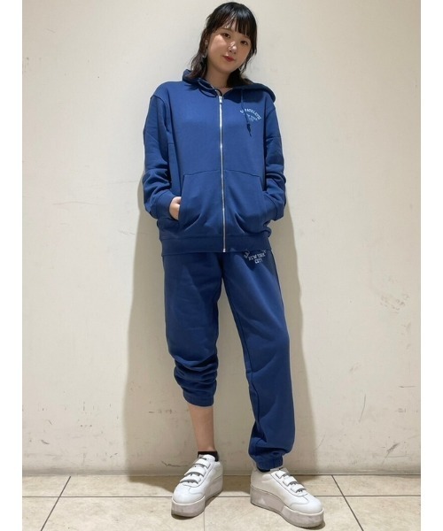 GAP（ギャップ）の「GAP "ATHLETIC" アーチロゴ ジョガーパンツ(ユニセックス)（スウェットパンツ・メンズ・ブラック/ワイン/ブルー/ホワイト系その他/ライトグレー・XS/S/M/L/XL）」の11枚目の写真