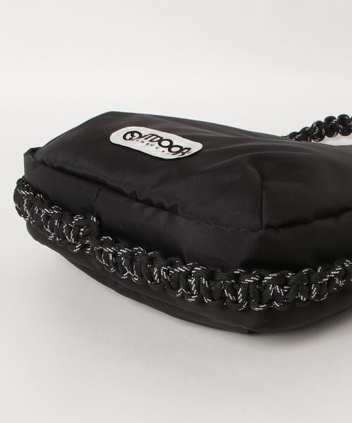OUTDOOR PRODUCTS(アウトドアプロダクツ)の「【 OUTDOOR PRODUCTS / アウトドアプロダクツ 】 ハーフムーン バッグ 23SS12 halfM BAG BKI(ハンドバッグ・レディース・ブラック/オレンジ・FREE)」の5枚目の写真