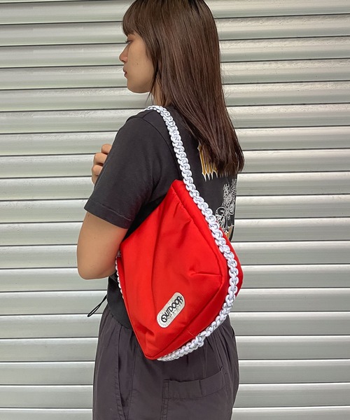 OUTDOOR PRODUCTS(アウトドアプロダクツ)の「【 OUTDOOR PRODUCTS / アウトドアプロダクツ 】 ハーフムーン バッグ 23SS12 halfM BAG BKI(ハンドバッグ・レディース・ブラック/オレンジ・FREE)」の14枚目の写真