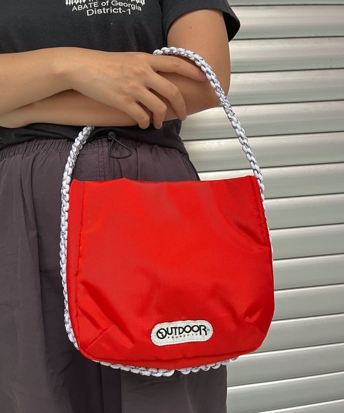 OUTDOOR PRODUCTS(アウトドアプロダクツ)の「【 OUTDOOR PRODUCTS / アウトドアプロダクツ 】 ハーフムーン バッグ 23SS12 halfM BAG BKI(ハンドバッグ・レディース・ブラック/オレンジ・FREE)」の16枚目の写真