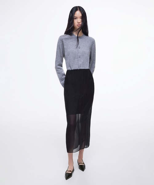 CHARLES & KEITH(チャールズ & キース)の「メタリックバーアクセント スリングバックフラット(バレエシューズ・レディース・ブラック/クリーム・23cm/23.5cm/24.5cm/25cm/22.5cm)」の11枚目の写真