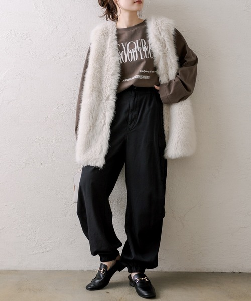 PUAL CE CIN(ピュアルセシン)の「大人スマート ロゴプリント ロンT(Tシャツ/カットソー・レディース・オフホワイト/ブラウン/チャコールグレー・FREE)」の21枚目の写真