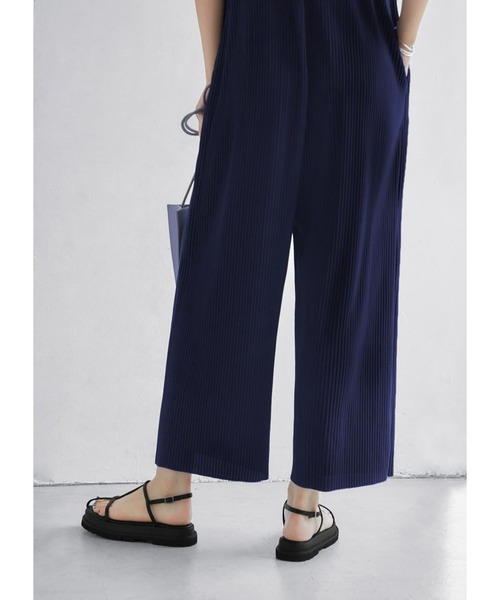 プリーツ加工ラッフルカラーサロペット