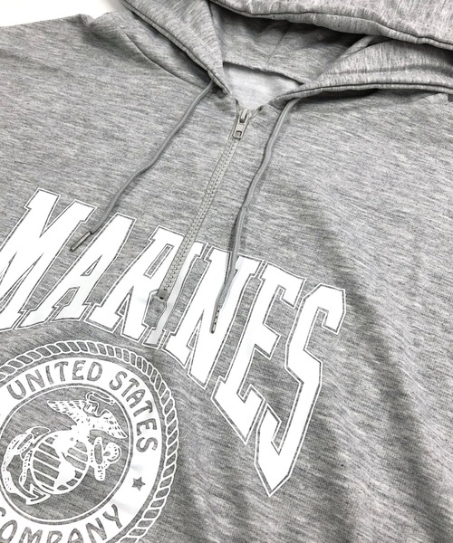 オフホワイト カレッジロゴ パーカー NEBRASKA パーカー 【公式通販】