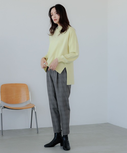 Elura(エルーラ)の「スリムウォームテーパードパンツ(その他パンツ・レディース・ブラック/オフホワイト/ネイビー/ピンク系その他7/ブラック系その他・LARGE/MEDIUM/X-LARGE/SMALL)」の9枚目の写真