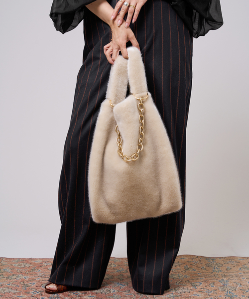 タグ付き A POINT ETC アーポワン ウテセ ファーケープ