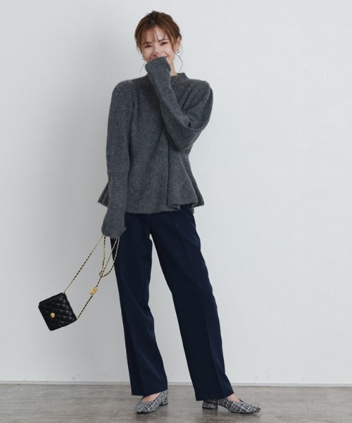 Pierrot（ピエロ）の「スタイルアップセンタープレスパンツ（スラックス・レディース・ブラック/ネイビー/ブルー系その他/ベージュ/ライトグレー/ライトベージュ/グレー・M/S/PM/PS/L/PL/LL）」の22枚目の写真