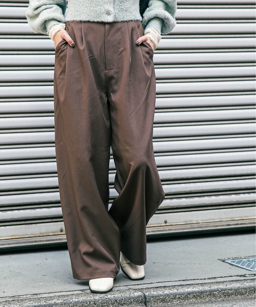 FREE'S MART（フリーズマート）の「◇２タックセミワイドパンツ（スラックス・レディース・ベージュ/ブラウン・MEDIUM/SMALL）」の2枚目の写真