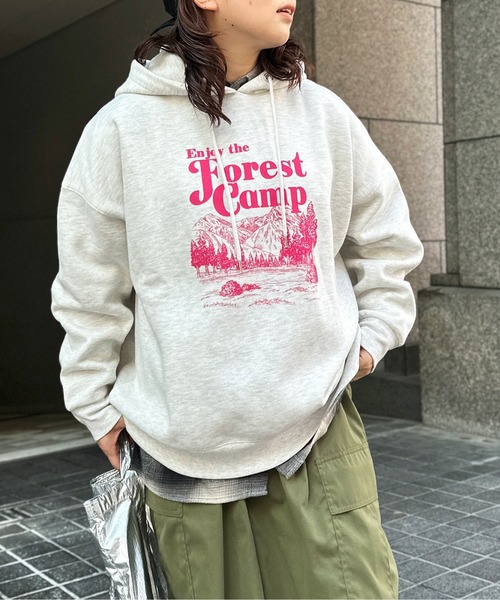 CPCM（シーピーシーエム）の「風景画裏起毛フーディー（パーカー・レディース・グレー/ネイビー/オフホワイト・FREE）」の2枚目の写真