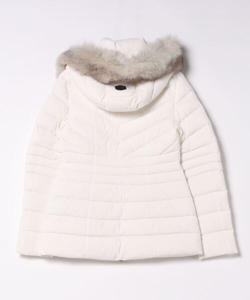 Mackage(マッカージュ)の「【MACKAGE/マッカージュ】フォックスファー付きミデイダウンコート PATSY-BX(ダウンジャケット/コート・レディース・オフホワイト・36)」の2枚目の写真