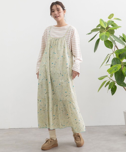 POU DOU DOU（プードゥドゥ）の「ボタニカル線画キャミソールワンピース（ワンピース・レディース・ベージュ/ブルー・3）」の11枚目の写真