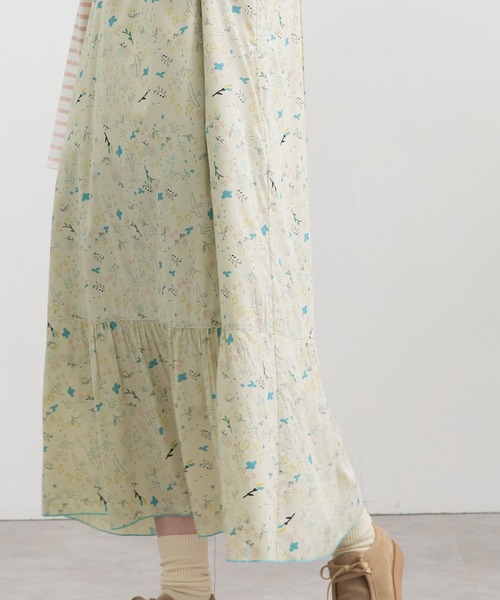 POU DOU DOU（プードゥドゥ）の「ボタニカル線画キャミソールワンピース（ワンピース・レディース・ベージュ/ブルー・3）」の20枚目の写真