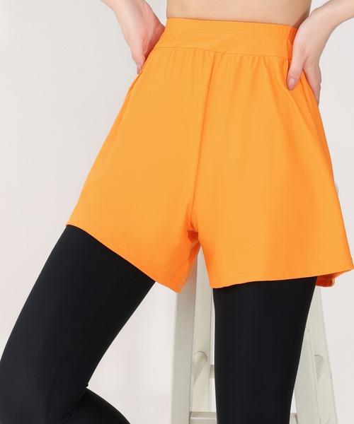 DAY CLOSET(デイ クローゼット)の「【UVカット99.9%以上/接触冷感/大きいサイズ有】レイヤード風ショートパンツ一体型 ラッシュガードレギンス レディース(ラッシュガード・レディース・オレンジ/ベージュ/グレイッシュベージュ/ピンク/ライム/ブラウン/グリーン/ミント/ネイビー/ブルー/カーキ/ブラック/ホワイト×ブラック/ブラック系その他/ドット/チェック・L/S/M/LL)」の22枚目の写真