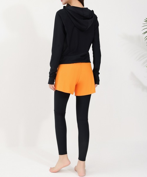 DAY CLOSET(デイ クローゼット)の「【UVカット99.9%以上/接触冷感/大きいサイズ有】レイヤード風ショートパンツ一体型 ラッシュガードレギンス レディース(ラッシュガード・レディース・オレンジ/ベージュ/グレイッシュベージュ/ピンク/ライム/ブラウン/グリーン/ミント/ネイビー/ブルー/カーキ/ブラック/ホワイト×ブラック/ブラック系その他/ドット/チェック・L/S/M/LL)」の17枚目の写真