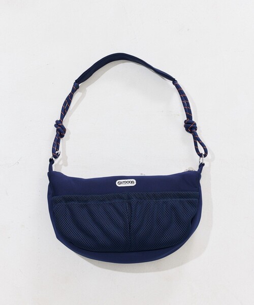 FREAK'S STORE（フリークスストア）の「限定展開　OUTDOOR PRODUCTS/アウトドアプロダクツ　別注 ダンボール ハーフムーン ショルダーバッグ（ショルダーバッグ・レディース・ネイビー/グレー/ブラック・ONE SIZE）」の20枚目の写真